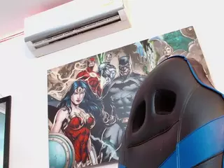 Chloee-Hott's Live Sex Cam Show