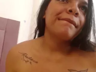 Chloee-Hott's Live Sex Cam Show