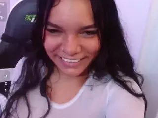 Chloee-Hott's Live Sex Cam Show