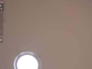 cutearii's CamSoda show and profile