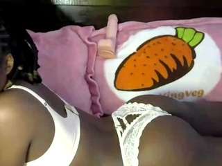 queen-ebony2