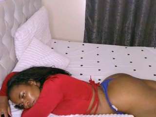 Live webcam model bustycece on Soda Cams