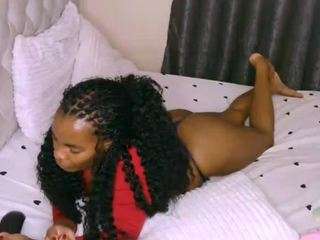 bustycece's CamSoda show and profile