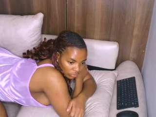 bustycece