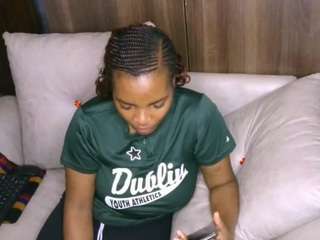 bustycece