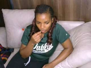 bustycece