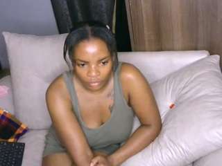 bustycece