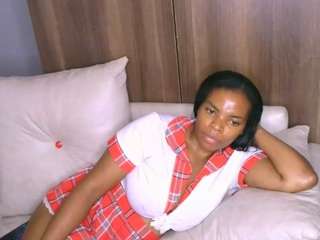 bustycece