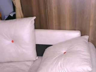 bustycece