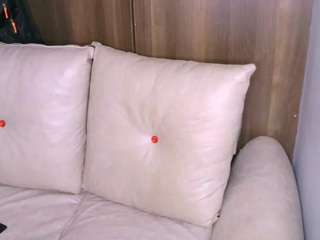 bustycece's live room