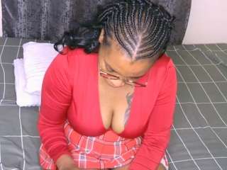bustycece