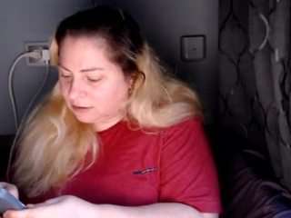 candycream17 Live Webcam on CamSoda