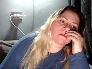 candycream17 Live Webcam on CamSoda