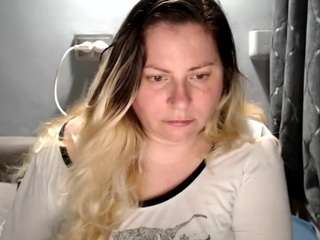 candycream17 Live Webcam on CamSoda