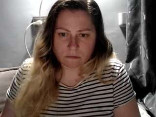 candycream17 live webcam show