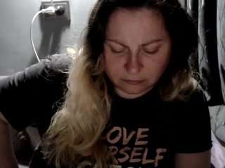 candycream17 live webcam show