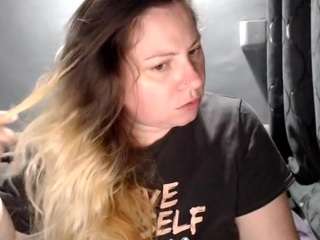 candycream17 live webcam show
