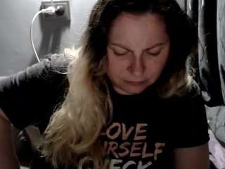 candycream17 live webcam show