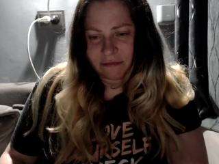 candycream17 live webcam show