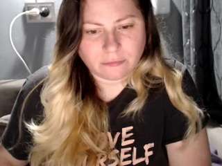 candycream17 live webcam show