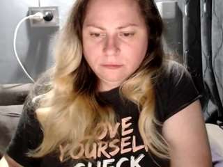 candycream17 live webcam show