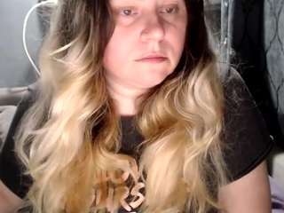candycream17 live webcam show