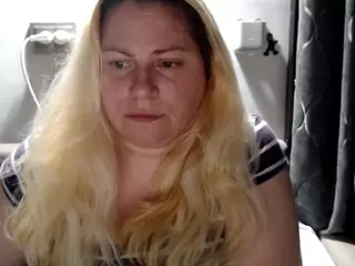 candycream17's Live Sex Cam Show