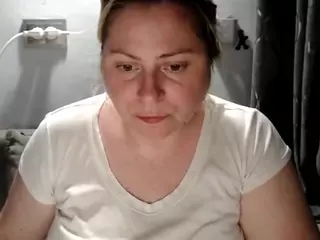 candycream17's Live Sex Cam Show