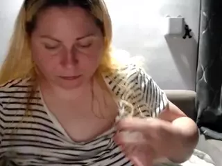 candycream17's Live Sex Cam Show