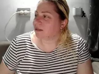 candycream17's Live Sex Cam Show