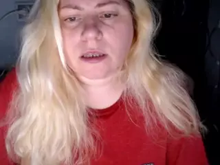 candycream17's Live Sex Cam Show