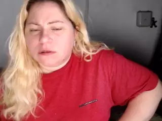 candycream17's Live Sex Cam Show