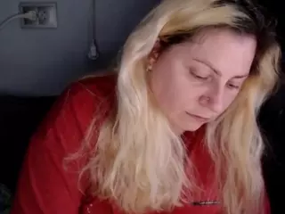 candycream17's Live Sex Cam Show