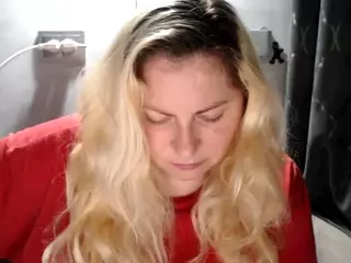 candycream17's Live Sex Cam Show