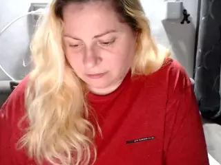 candycream17's Live Sex Cam Show