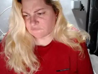candycream17's Live Sex Cam Show