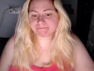 candycream17's Live Sex Cam Show