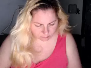 candycream17's Live Sex Cam Show