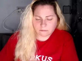 candycream17's Live Sex Cam Show