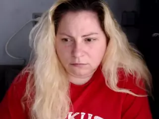 candycream17's Live Sex Cam Show