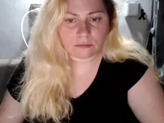 candycream17's Live Sex Cam Show