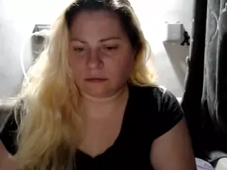 candycream17's Live Sex Cam Show
