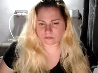 candycream17's Live Sex Cam Show