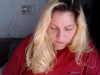 candycream17's Live Sex Cam Show
