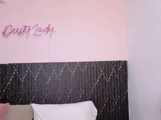 channelbrunnette webcam model