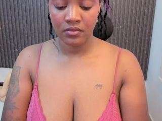 channelbrunnette's CamSoda show and profile