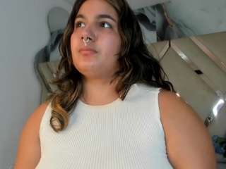 le modèle ariht est en webcam porno dans un show sur le site camsoda, il possède les tags suivants: amateur,shaved pussy,anal,natural,nature,orgasm,pussy,sexy,spank,lovense,squirter,strip,tattoos,teen 18,toys,young adult,lush,naked,huge tits,brown eyes