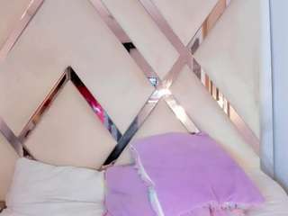 Ariht live webcam show