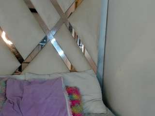 Ariht live webcam show