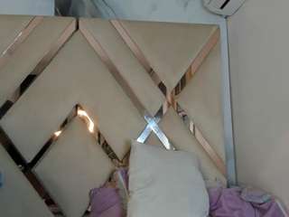 Ariht live webcam show